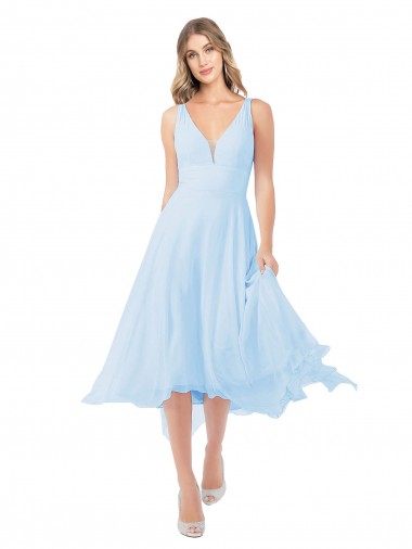 Boutique Bleu ciel clair Trapèze Col V midi Mousseline Courte Robes demoiselle d'honneur / Robes de cocktail