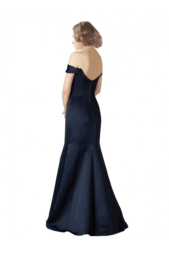 Boutique Bleu marine foncé Sirène Épaule Dénudée Col V Satiné Longue Robes demoiselle d'honneur / Robes de bal