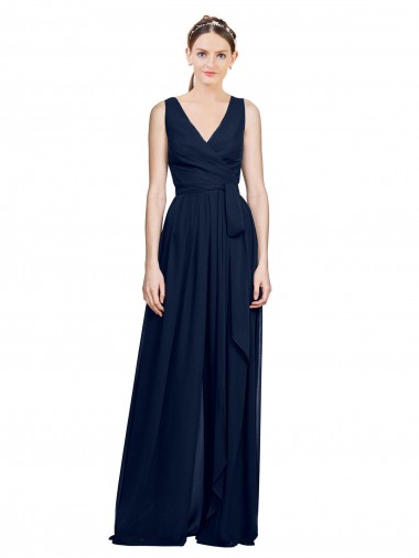 Boutique Bleu marine foncé Trapèze Col V Mousseline Longue Robes demoiselle d'honneur