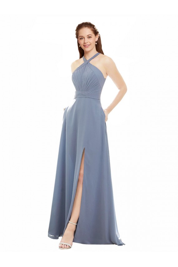 Boutique Bleu poussiéreux Trapèze Licou Col Haut Mousseline Longue Robes demoiselle d'honneur