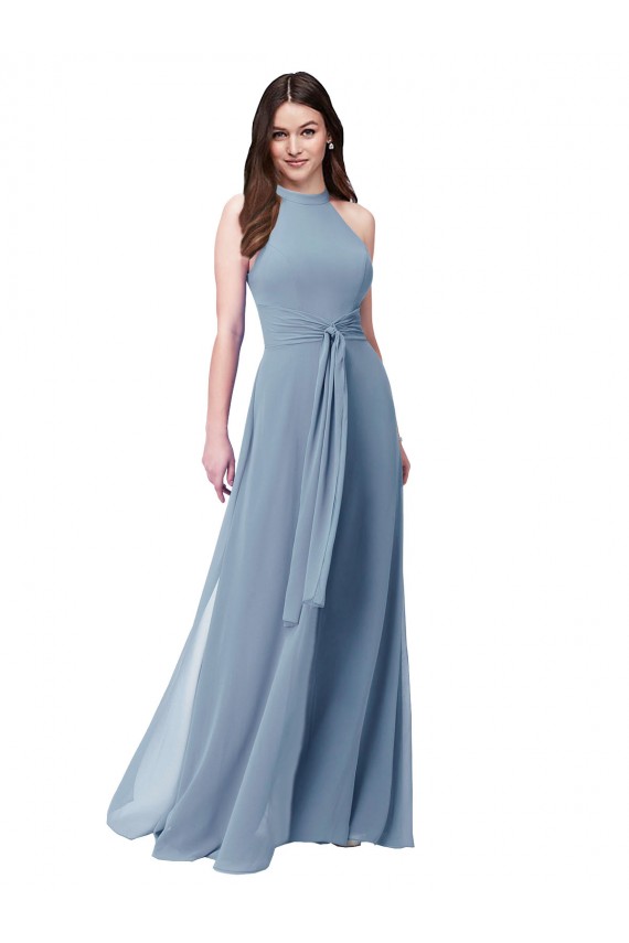 Boutique Bleu poussiéreux Trapèze Licou Col Haut Mousseline Longue Robes demoiselle d'honneur